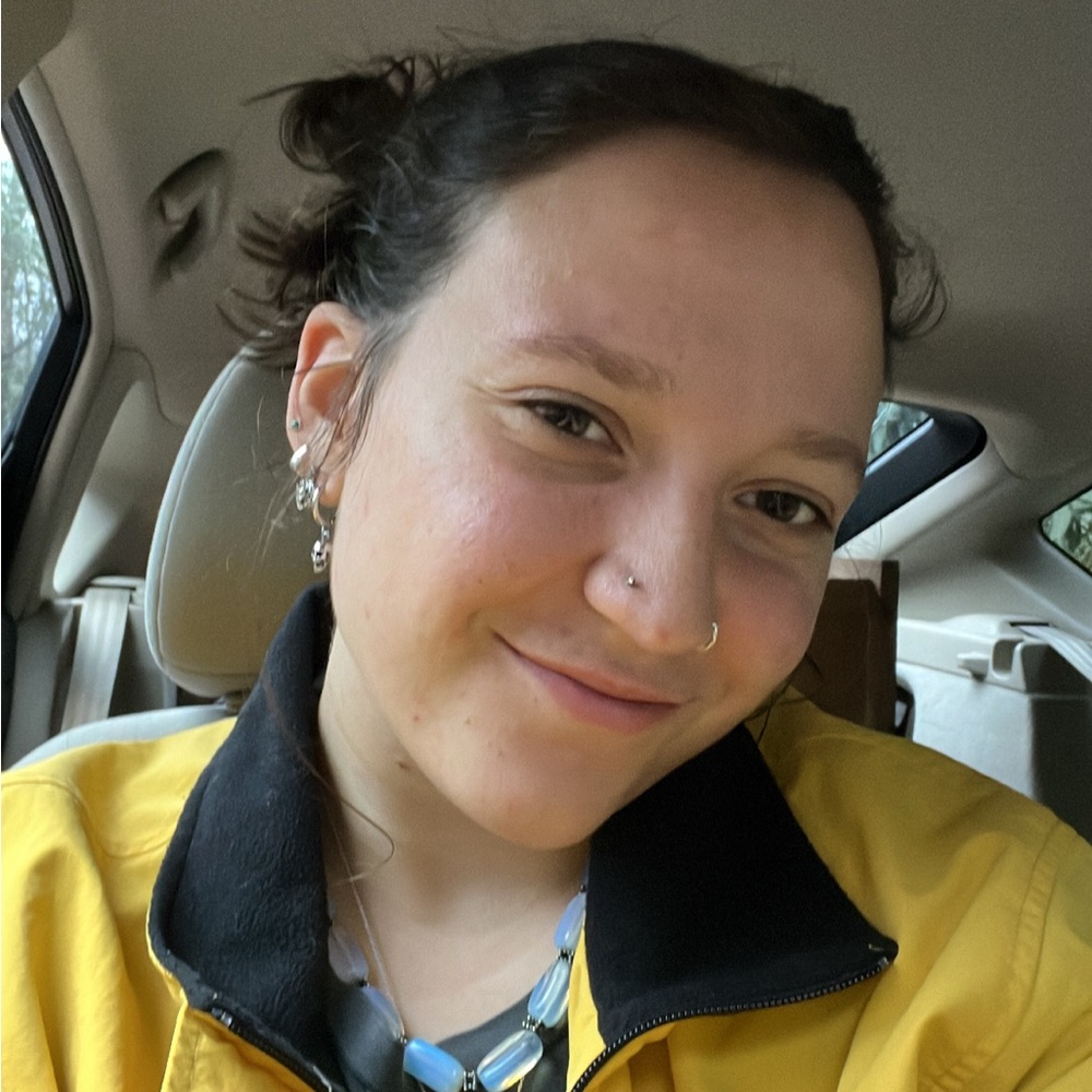 Meet your Posher, Sayla